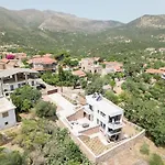 Elaida - Studio,θέα θάλασσα & βουνό,μάνη 斯科达利昂