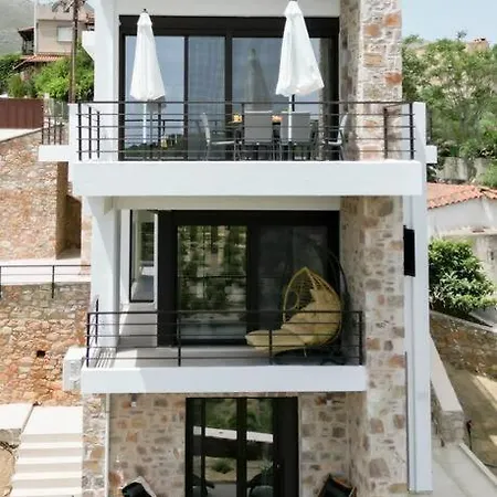 Elaida - Studio,θέα θάλασσα & βουνό,μάνη * Skoutárion