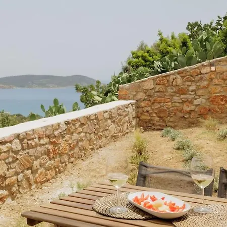 Elaida - Studio,θέα θάλασσα & βουνό,μάνη Skoutárion