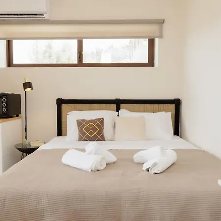 Elaida - Studio,θέα θάλασσα & βουνό,μάνη Apartment Skoutárion