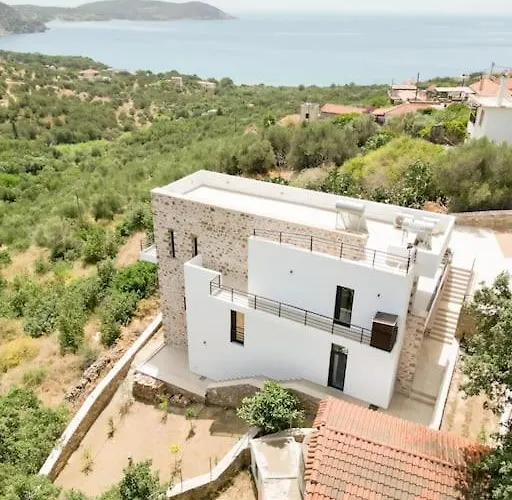 Elaída - Studio,θέα θάλασσα&βουνό,μάνη Skoutárion