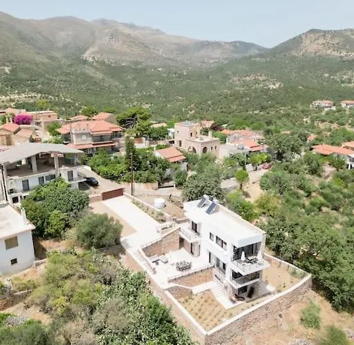 Elaida - Studio,θέα θάλασσα & βουνό,μάνη Skoutárion